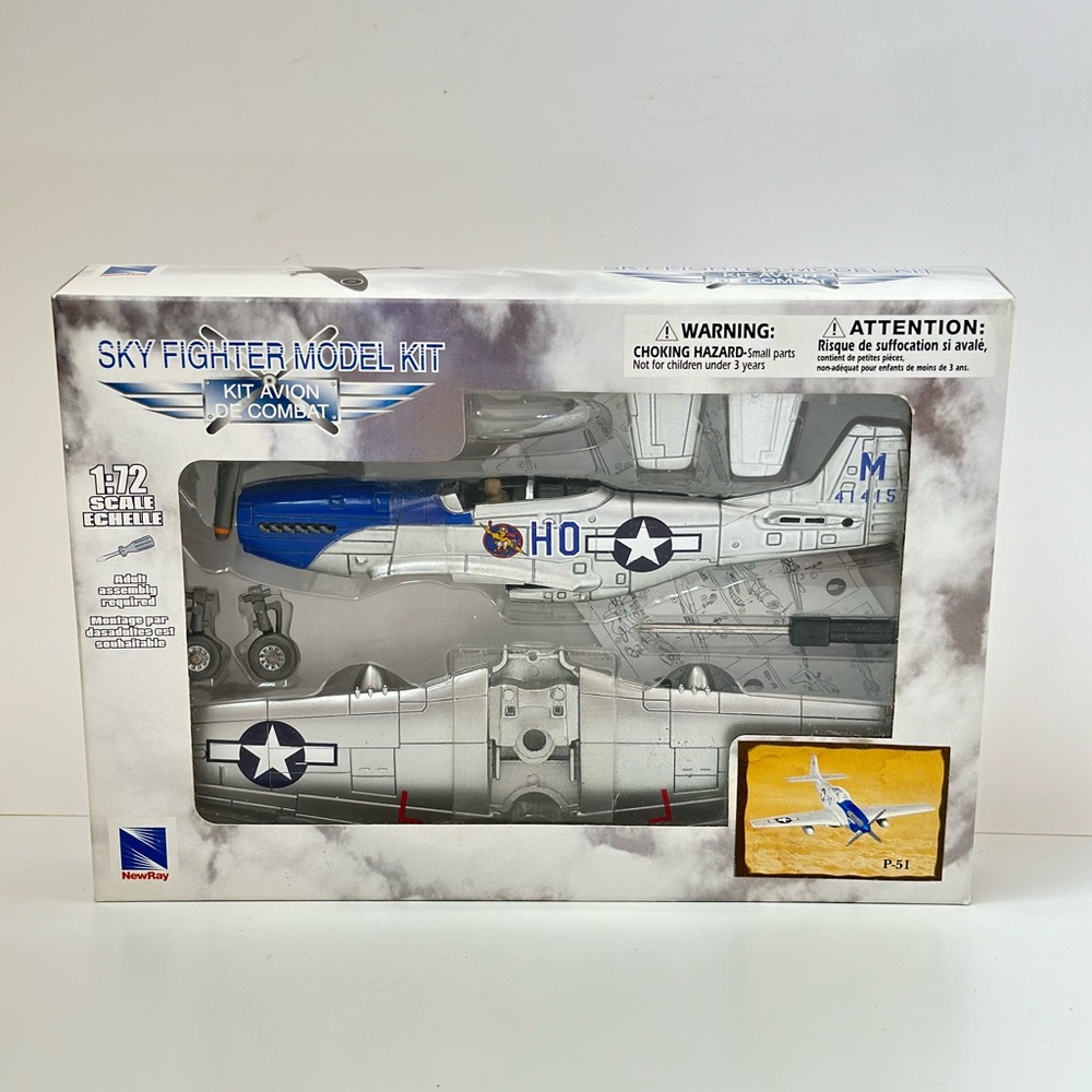 New! New-Ray Sky Fighter Model Kit 1:72 WWII P-51 Mustang Fighter Plane